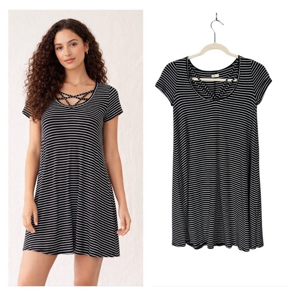 Hollister Dresses & Skirts - Vintage Y2K Hollister Women Striped T Shirt Dress Size XS Nautical Beachy Strech